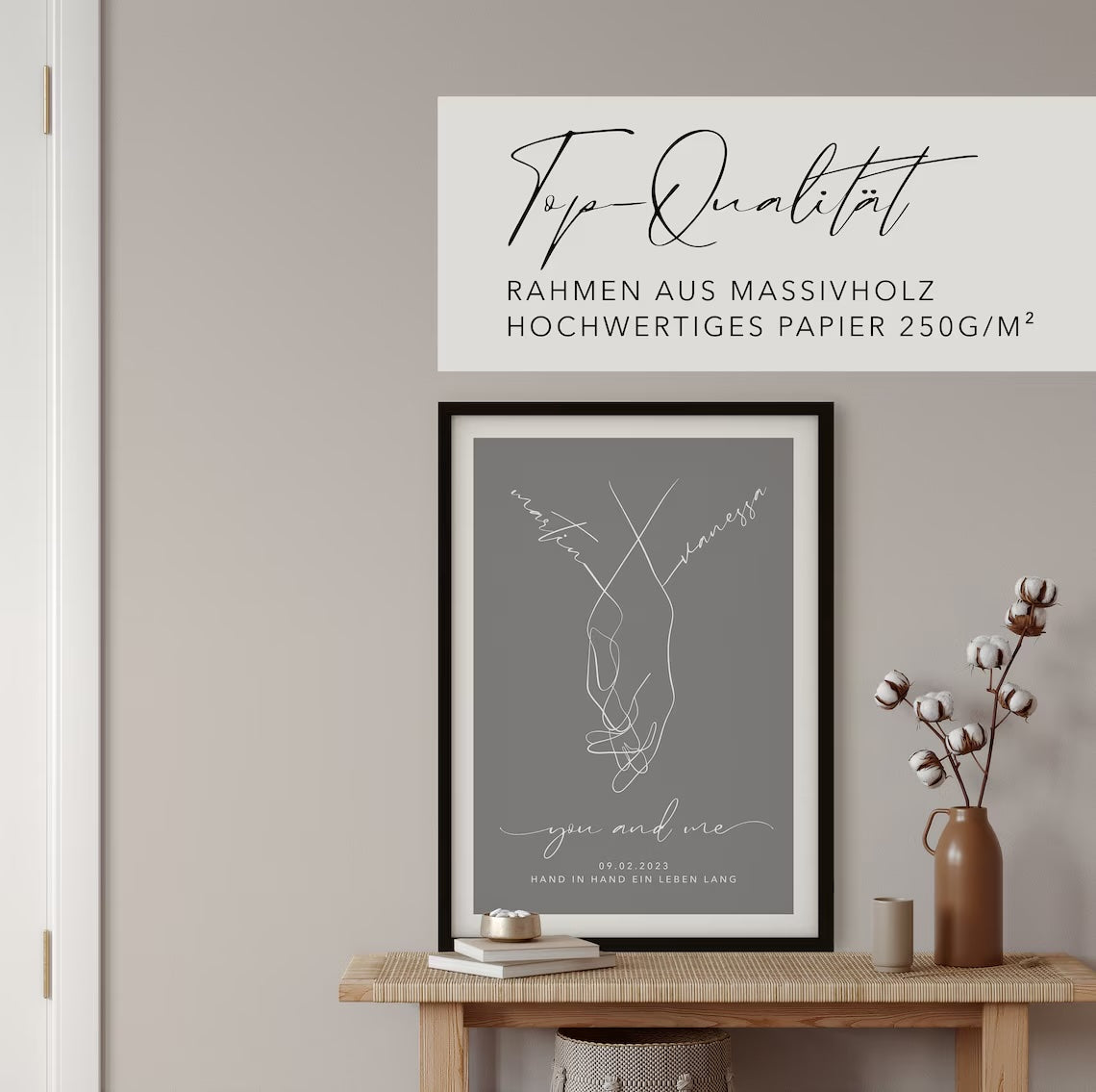 Hochzeitsgeschenk personalisiert mit Namen & Datum - Bild Brautpaar Hand in Hand
